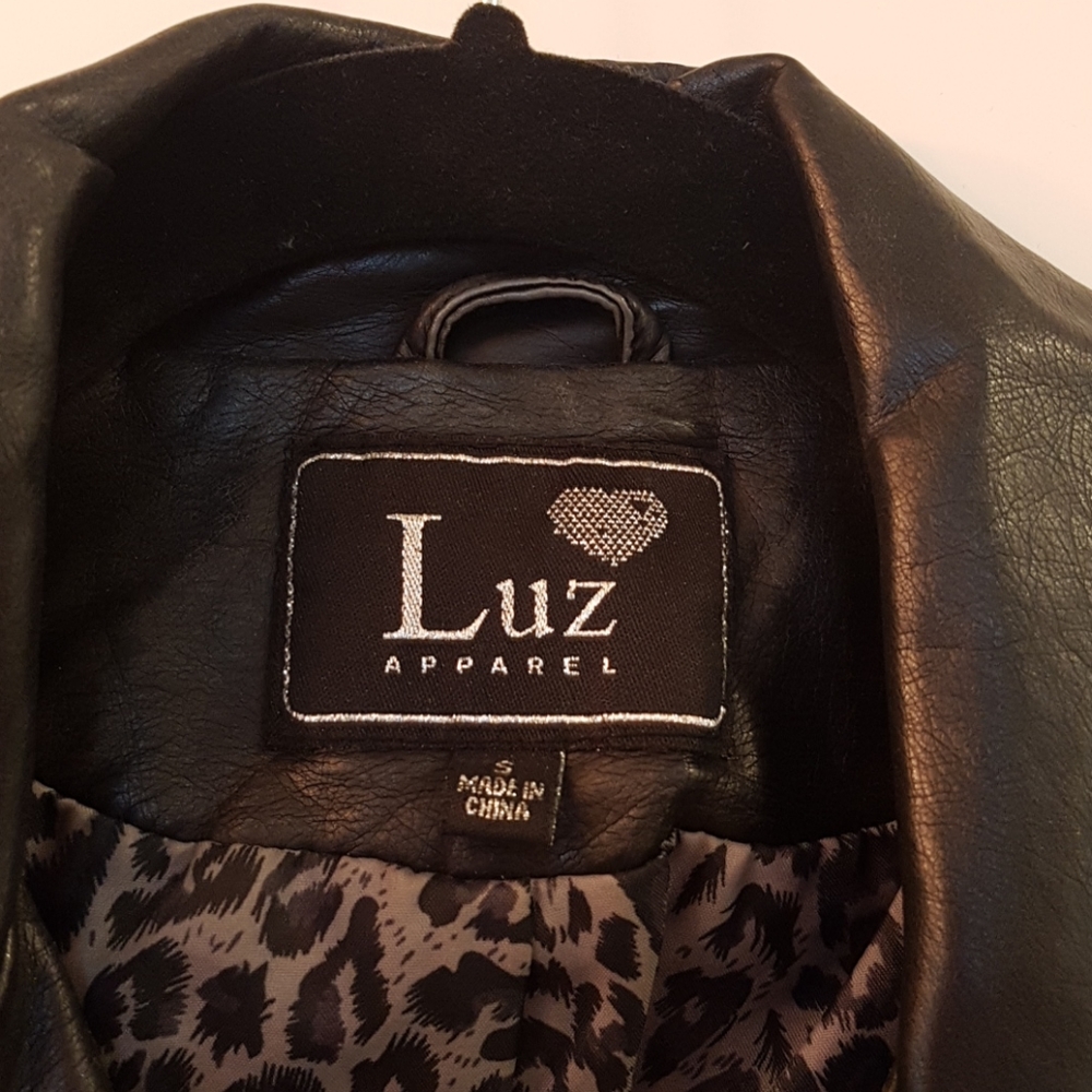 Leather vest - Picture 2 of 3